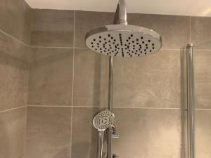 Fantastic Large 2 X Bedroom Flat Free Parking