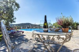 Villa Olive tree, immersa nella natura per relax e quiete img37