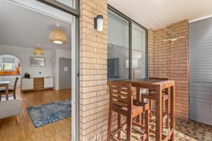 Unit 10, 5-7 Flynn Street