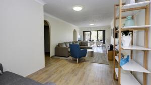 Wallis Court 7