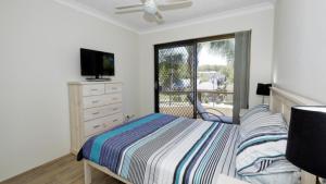 Wallis Court 7