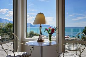 Ocean & Mountain Views Spacious Home