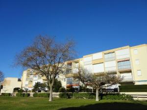 Studio cabine, terrasse au Grau-du-Roi, proche plage et commerces - FR-1-307-96