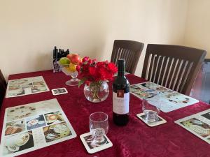 4 Beds-Whole House-U2-9 Dennis Street-Reservoir