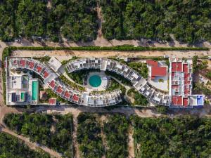 The Waves Tulum by BNB Experience