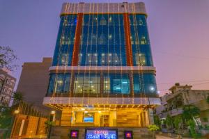 Pax Hotel Grand Blue 3 min walk from Udaipur city Railway Station