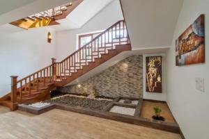 10BHK Super Luxury Villa with Private Pool