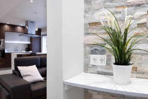 Pablo Iglesias By Silastur