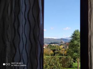 Charlies Home Arezzo-Appartamento-B&B Arezzo con Parcheggio privato- Arezzo Città del Natale 2023 - Centro Arezzo Fiere e Congressi- Mercatini Natale Arezzo Casa di Babbo Natale e Villaggio Tirolese 2023