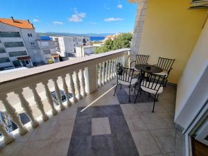 CHIARA Apartments with balcony