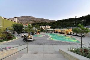 Alexander Mountain Resort