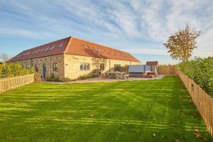 Holly Tree Barn, Ashlin Farm Barns