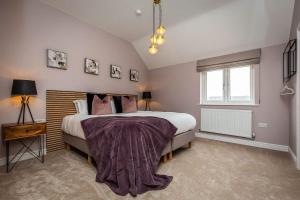 The Elms, Ashlin Farm Barns