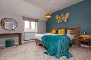 The Elms, Ashlin Farm Barns