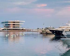 Apartamento en la playa las arenas +Wifi+AC