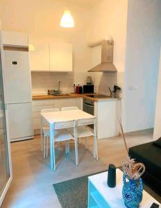 Apartamento en la playa las arenas +Wifi+AC