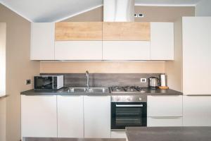 Villa Vista Lago di Como by villavistalago Bellano