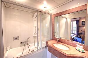 Hotels Hotel Du Midi Paris Montparnasse : photos des chambres