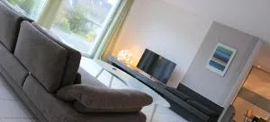 LIVING .... Bungalow mit großem Garten . - Breckerfeld