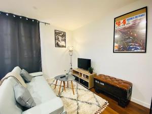 Appartements Aux pieds du Vieux-Mans : T2 style industriel 24h : Appartement 1 Chambre