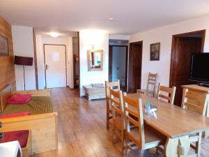 Appartements Appartement a Brides-les-Bains, 3 pieces, 8 pers, 56 m², balcon, parking, Wi-Fi inclus - FR-1-512-251 : photos des chambres