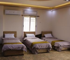 Petra Mountain House