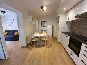 Acogedor piso en el centro de Sabiñanigo - 3hvězdičkové hotely ve městě Sabiñánigo