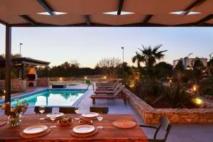 Villa Amaranthus- Private Pool- Jacuzzi- mini Golf - Kambiá