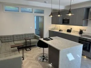 Jester Court - 2 bed apartment in the Centre of Windermere Village - FREE off-site Health Club access with Pool, Sauna, Steam Room & Gym - Skelsmergh