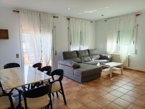 Bright Villa in Vidreres with Private Pool and Jacuzzi