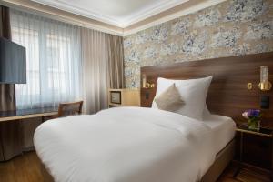 Cozy Queen Single Room room in Hotel Alpha Wien
