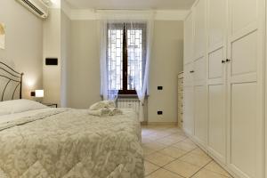 Classic Apartment in Re Di Roma near the metro