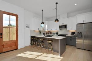 Blissful Getaway Home with Hot Tub & Backyard Near Downtown