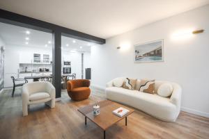 1#Appart 4Pers#2 Chambres#Commerce#FullEquipped#AC