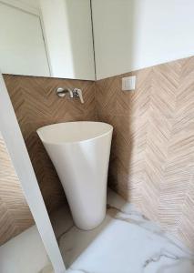 New Cozy Studio 7 Metro stops to DUOMO!