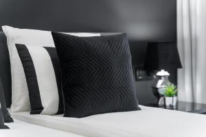 MARGI Tokyo LUX STUDIO BALCONY POOL SAUNA