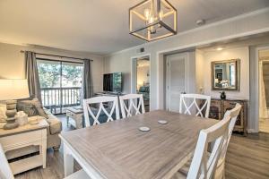 Walk to Beach Condo with Balcony in Hilton Head