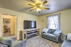 Cozy Helper Home with Fenced Yard, Pets Welcome - Scofield