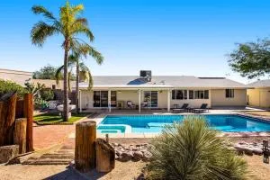 Cathay Place - Tanque Verde