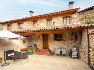 Belvilla by OYO Casa rural Benllera - Cabornera