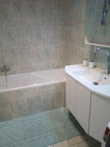 SUITE Strasbourg proche Centre ville-Tram-Parlement