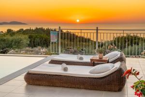 Fiscardo Luxury Stone Villa Suzana ,with sunset view!