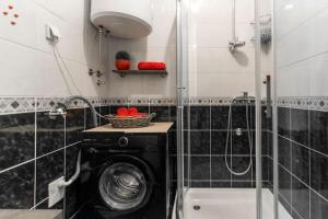 Modern Living Apts - Botanica - PRIVATE PARKING