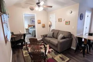 Northwoods Lodge Cabin 1 - Lake Elmore