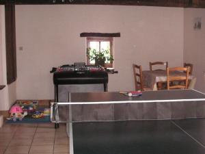 Maison Authentique en Berry avec Jeux, Jardin, à 30 min du Zoo de Beauval - FR-1-591-119