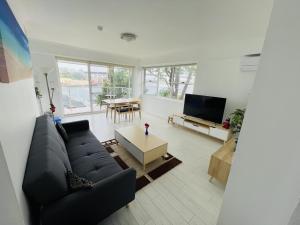 Sydney Stage - Opera House & Harbour Bridge from Your Window