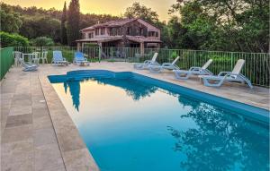 Maisons de vacances Beautiful Home In Gonfaron With 4 Bedrooms, Wifi And Private Swimming Pool : photos des chambres