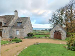 Maisons de vacances Breton granite stone house with fantastic sea views : photos des chambres