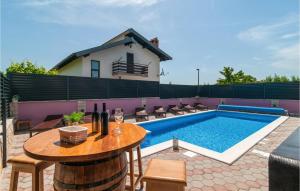 Beautiful Home In Hrvace With 4 Bedrooms, Wifi And Outdoor Swimming Pool