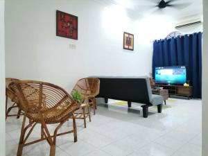 UIA Younee Kuantan Homestay 3R2B 9pax 5 min to town